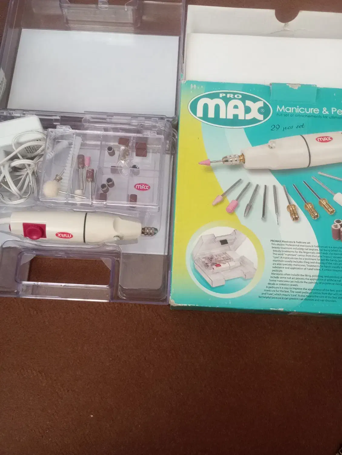 وسایل آرایشگاه|آرایشگاه و سالن‌های زیبایی|بم, |دیوار