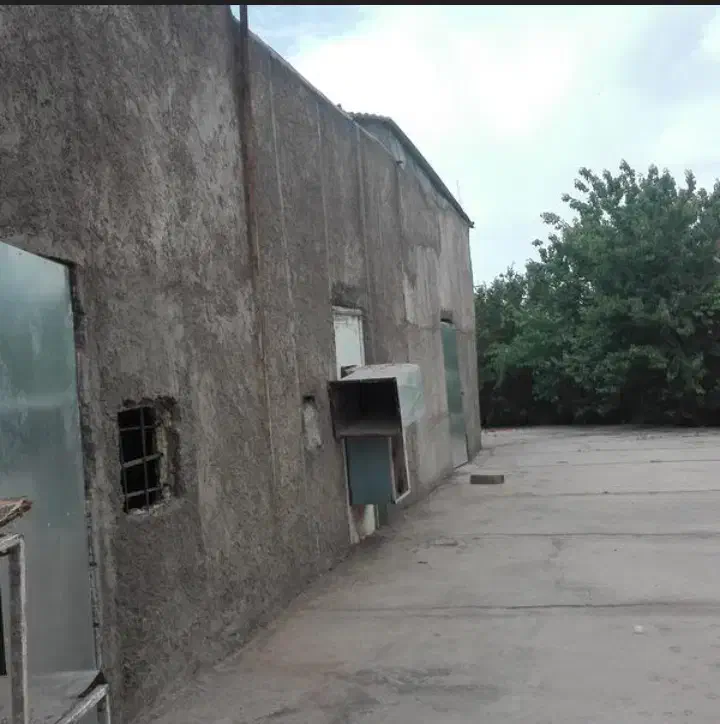 سوله ۱۰۰ متری جهت انبار یا کارگاه تولیدی|اجارهٔ دفتر صنعتی، کشاورزی، تجاری|کرمان, |دیوار