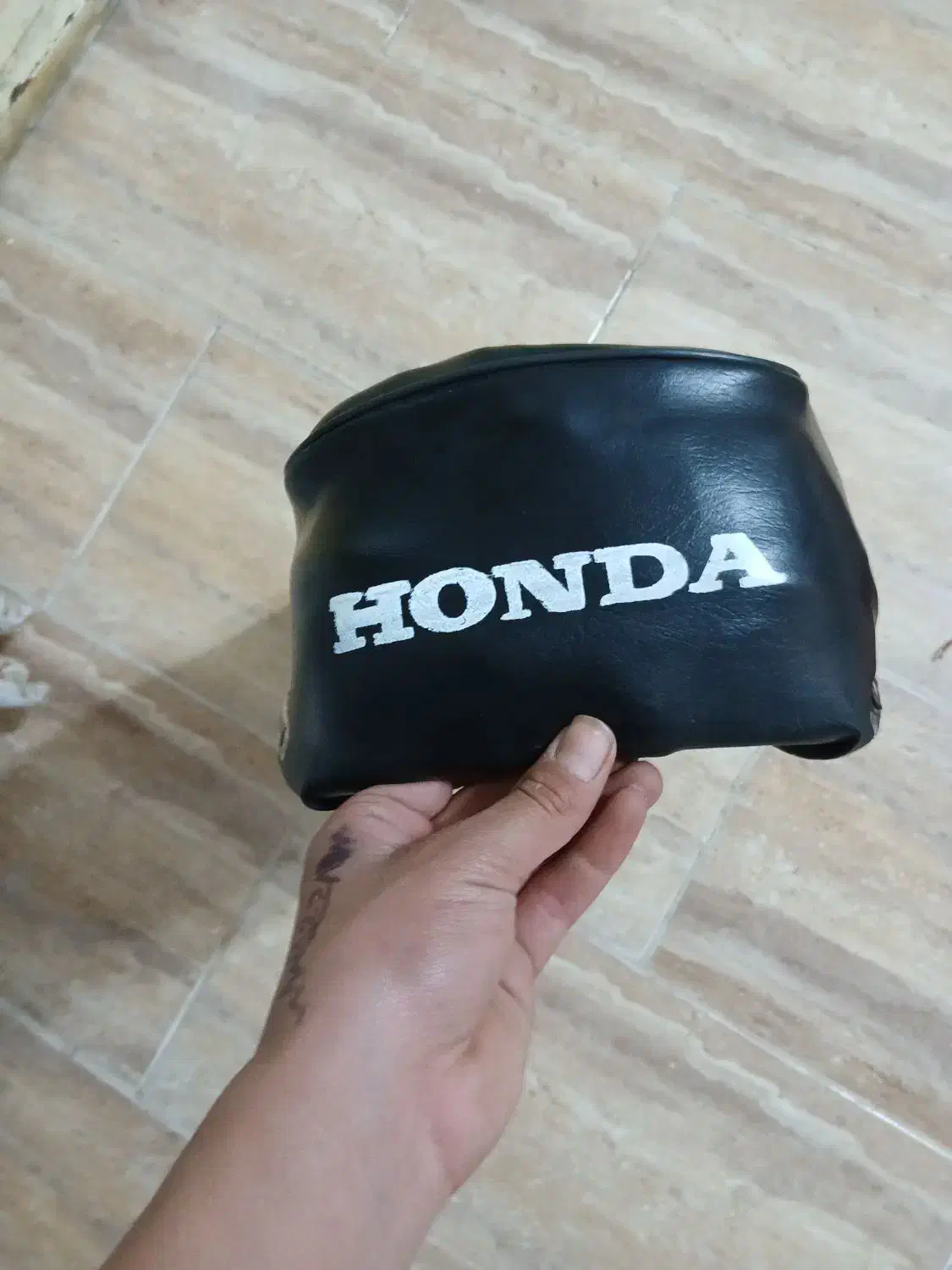 چند عدد لوازم موتور سیکلت هوندا|قطعات یدکی و لوازم جانبی|شیراز, چوگیاه|دیوار