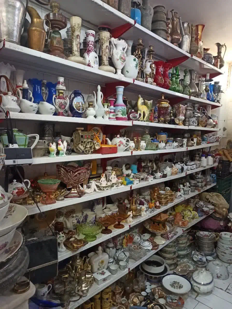 چراغ وچینیجات قدیم|کلکسیون اشیاء عتیقه|قم, حاج خلیل|دیوار