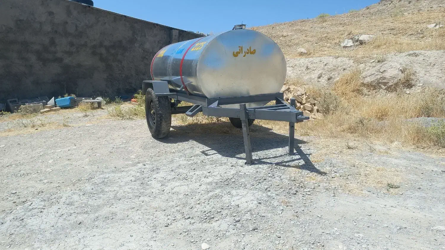 تانکر چرخدار ۲۰۰۰ لیتری سفارشی محکم ضخیم نو نو|ماشین‌آلات صنعتی|ایلام, |دیوار