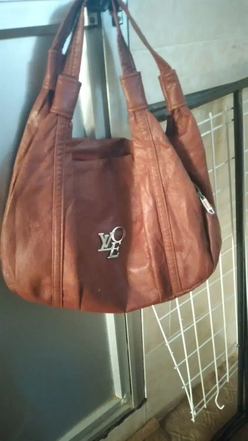 دوعدد کیف سالم است به فروش میرسه|کیف، کفش، کمربند|جیرفت, |دیوار