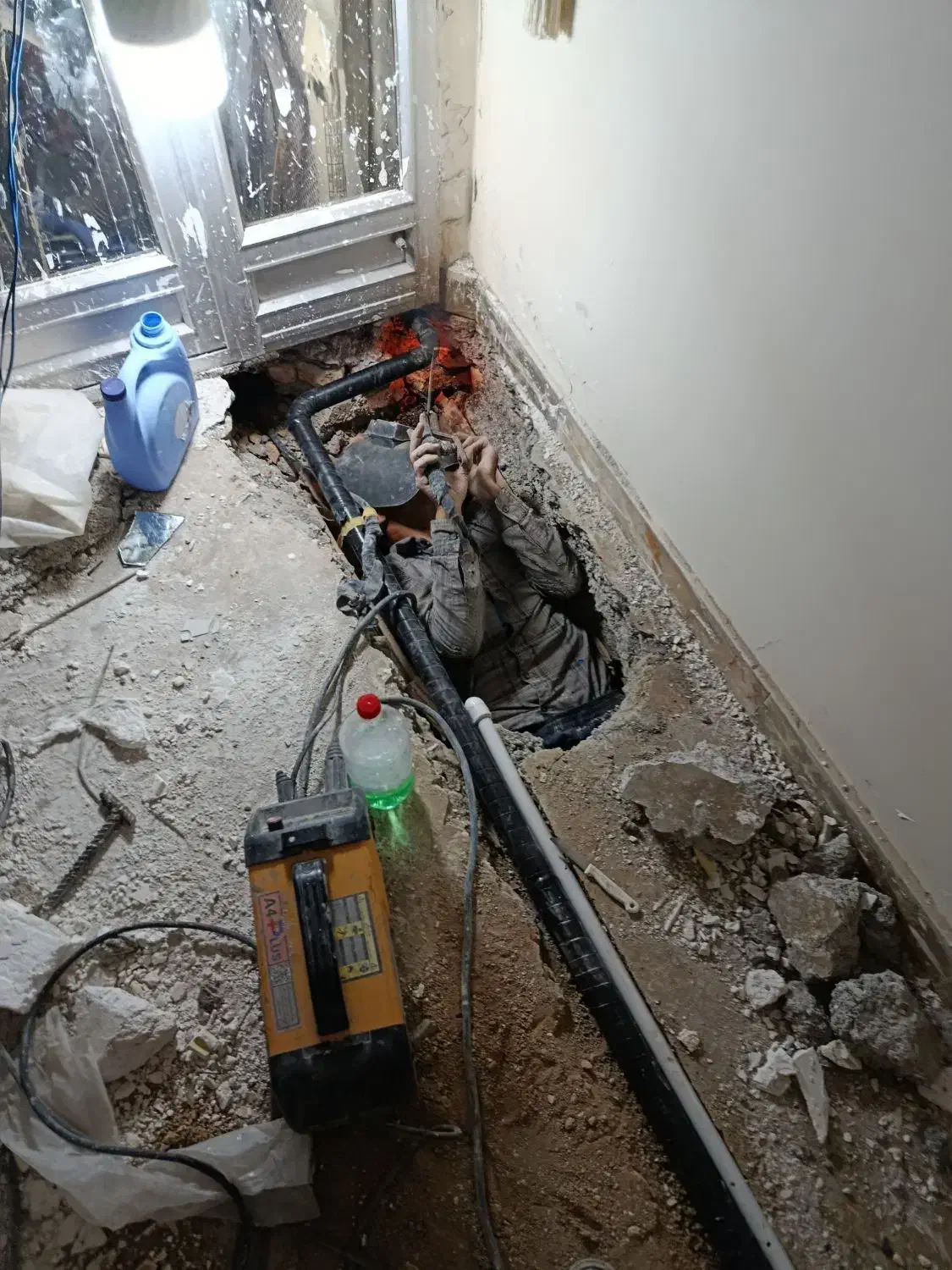 لوله کشی گاز وتعمیرات.و آتش نشانی|خدمات پیشه و مهارت|خمین, |دیوار