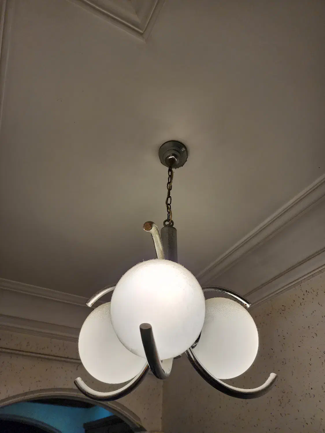 لوستر|لوستر و چراغ آویز|رشت, گلسار|دیوار