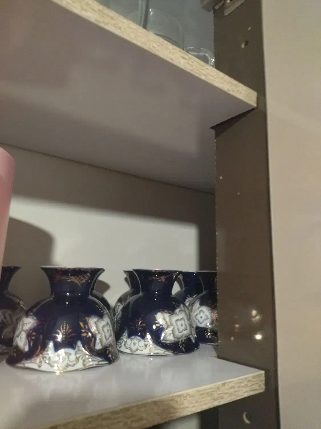 ظروف قدیمی|کلکسیون اشیاء عتیقه|نهاوند, |دیوار