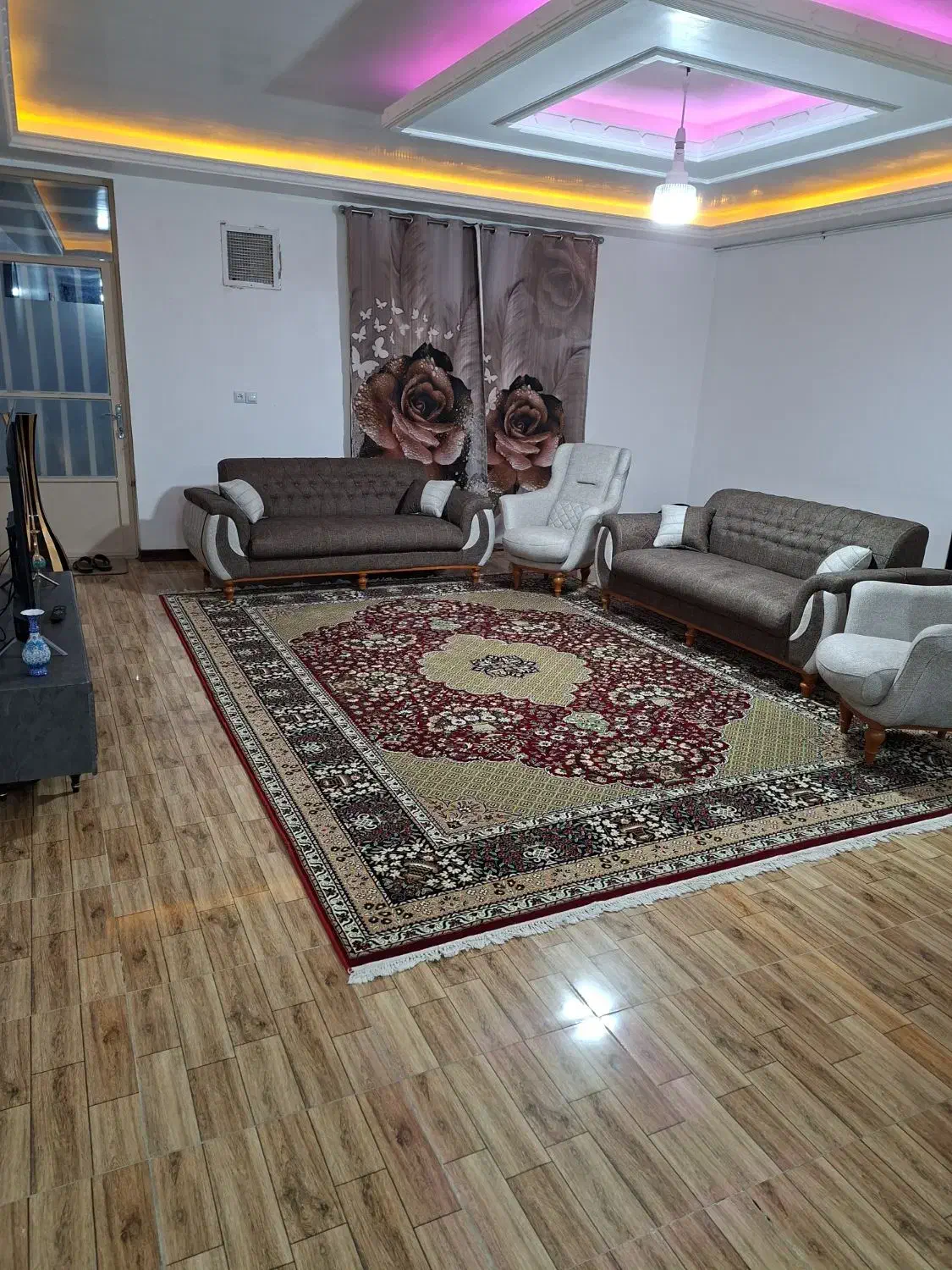 اجاره آپارتمان (نیازمند همخونه)|اجارهٔ آپارتمان|کرمان, |دیوار