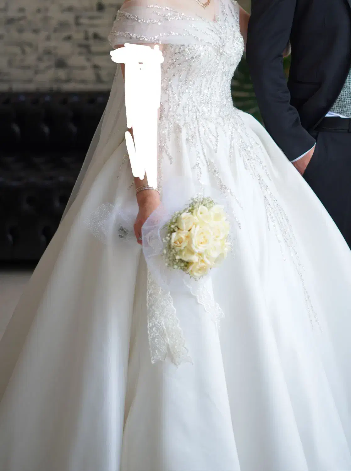 لباس عروس لباس فرمالیته لباس عقد تمیز و سالم|لباس|رشت, منظریه|دیوار