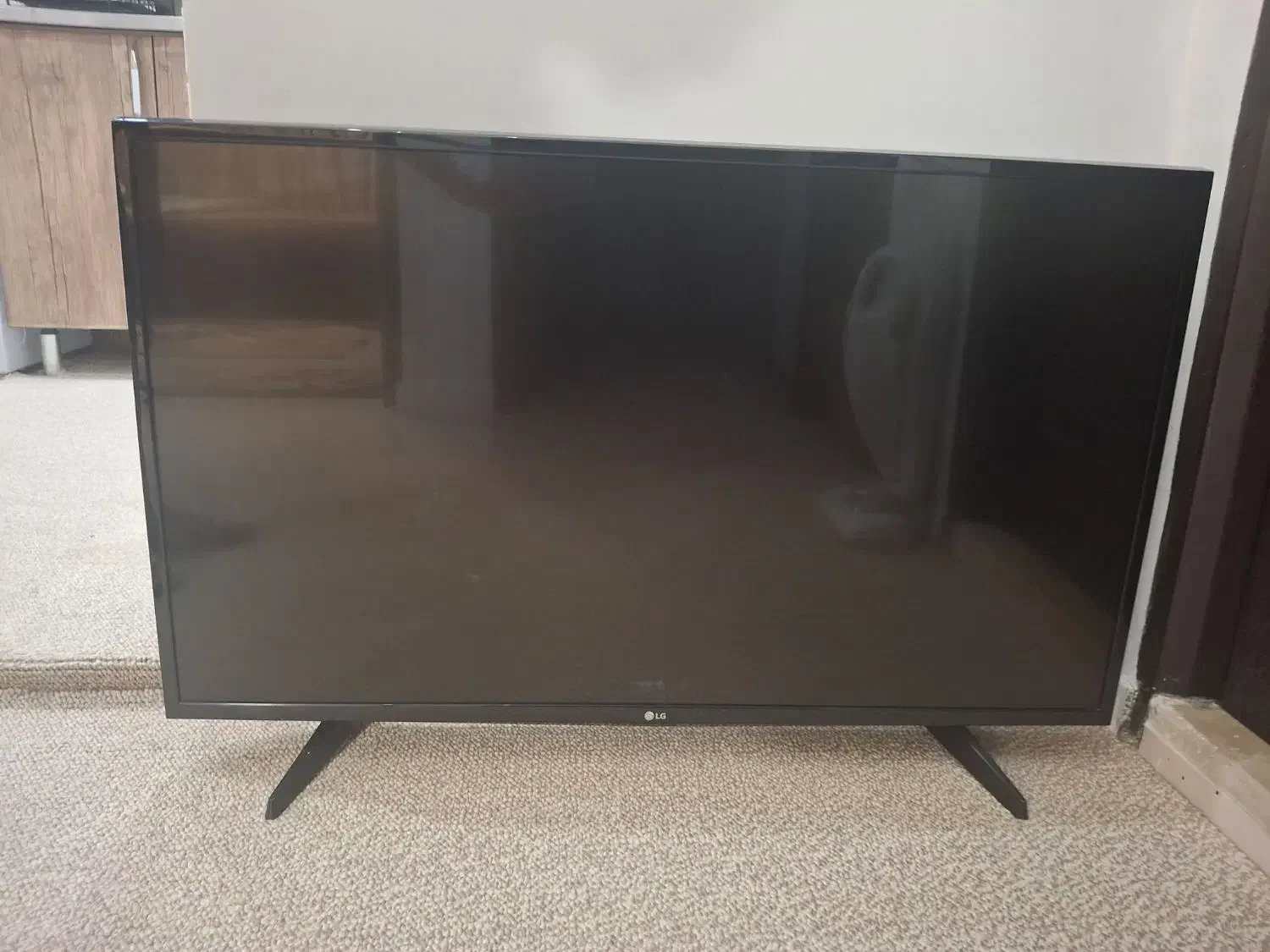 تلویزیون ۴۳|تلویزیون و پروژکتور|کاشان, شهرک خاتم الانبیا (مسکن ملی کاشان)|دیوار