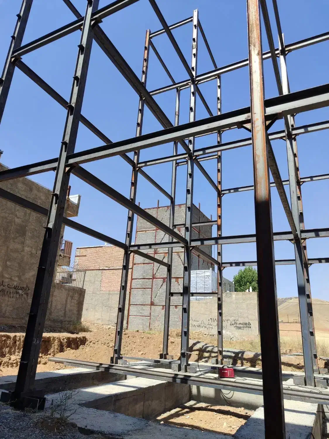 جوشکاری اسکلت فلز|خدمات پیشه و مهارت|ورامین, ورامین|دیوار