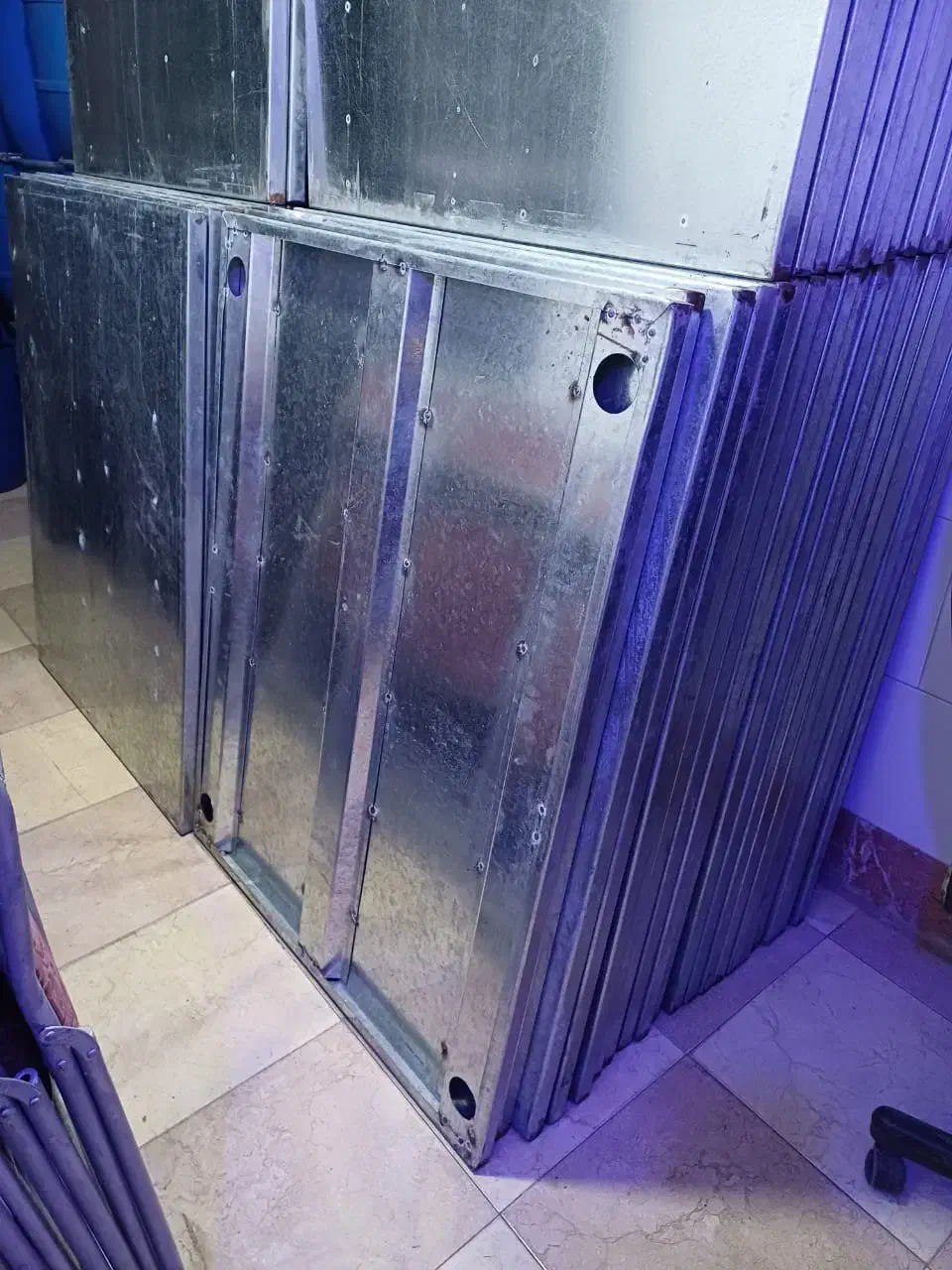 اجاره وفروش میز و صندلی تاشوفلزی تعدادبالا|صندلی و نیمکت|سیرجان, |دیوار