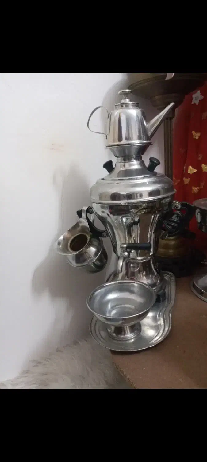 سماوربرقی قدیمی کوچولو|کلکسیون اشیاء عتیقه|فولادشهر, مسکن مهر فولادشهر|دیوار