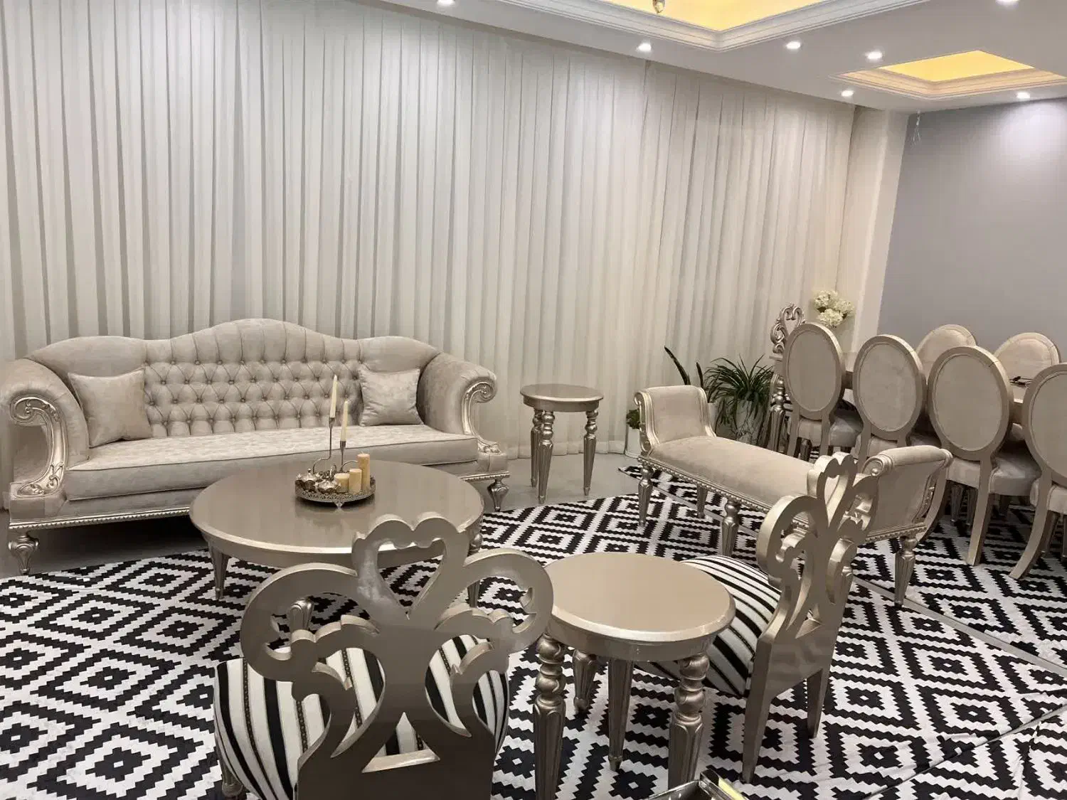 مبلمان سلطنتی ومیز غذا خوری ۱۰ نفر شیک|مبلمان خانگی و میز عسلی|پردیس, فاز ۴|دیوار