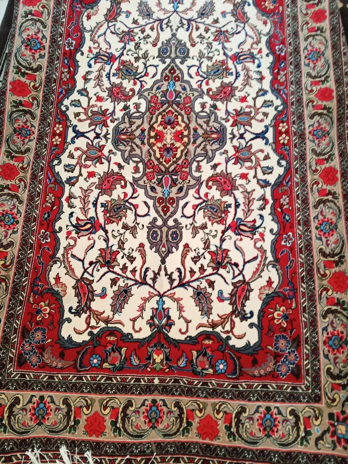 فرش دستبافت زرنیم|فرش|همدان, |دیوار