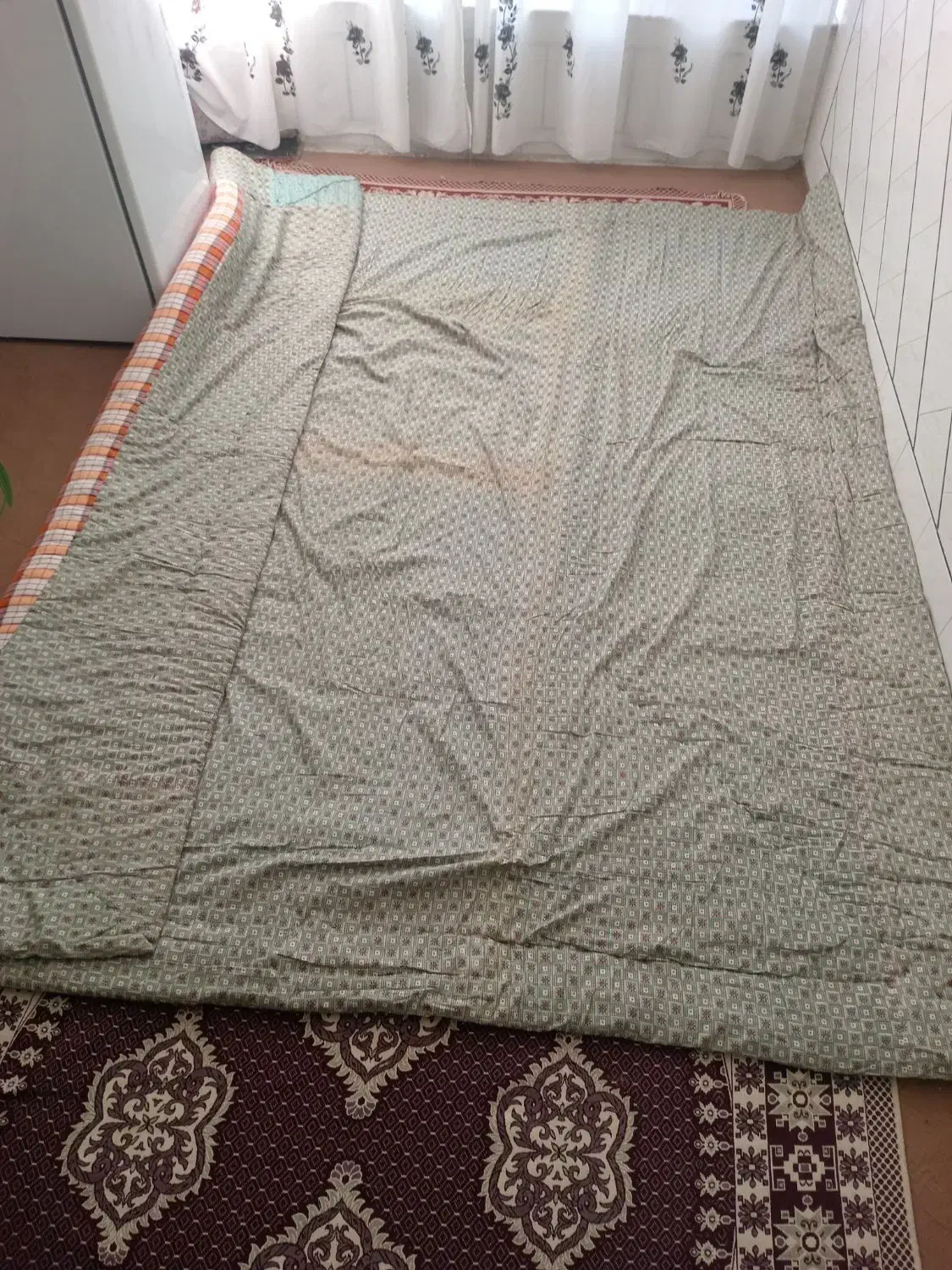 لحاف کرسی|رختخواب، بالش، پتو|خمینی‌شهر, |دیوار