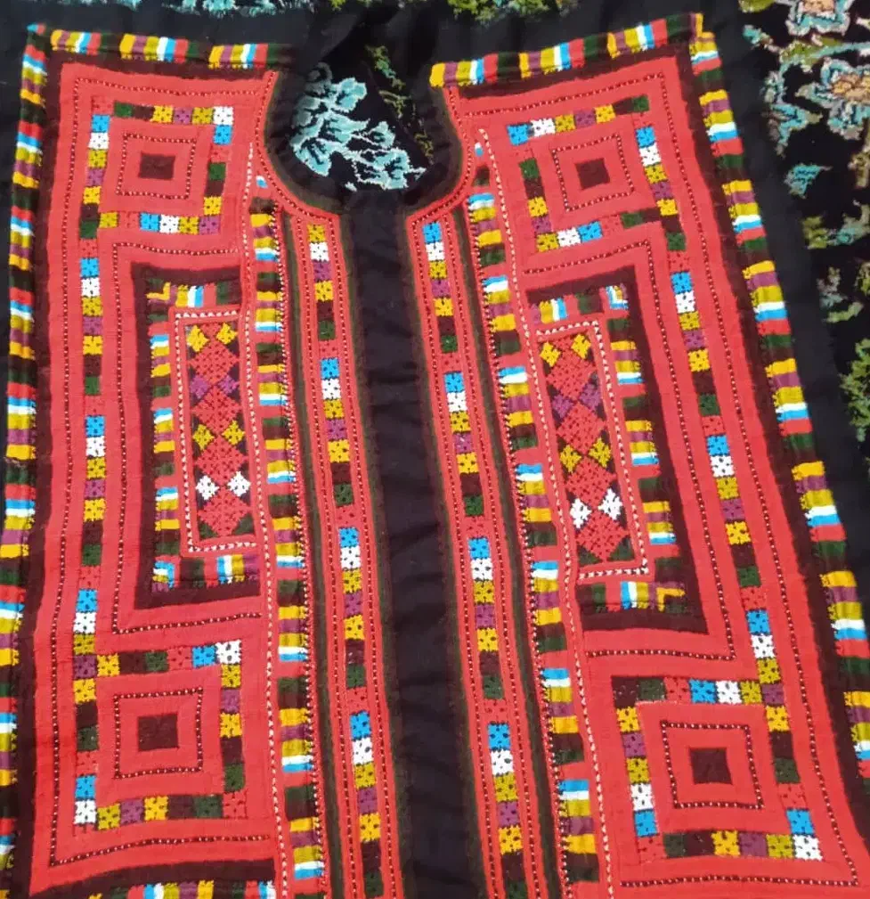 زیح  تارکش پریوال|لباس|زاهدان, |دیوار