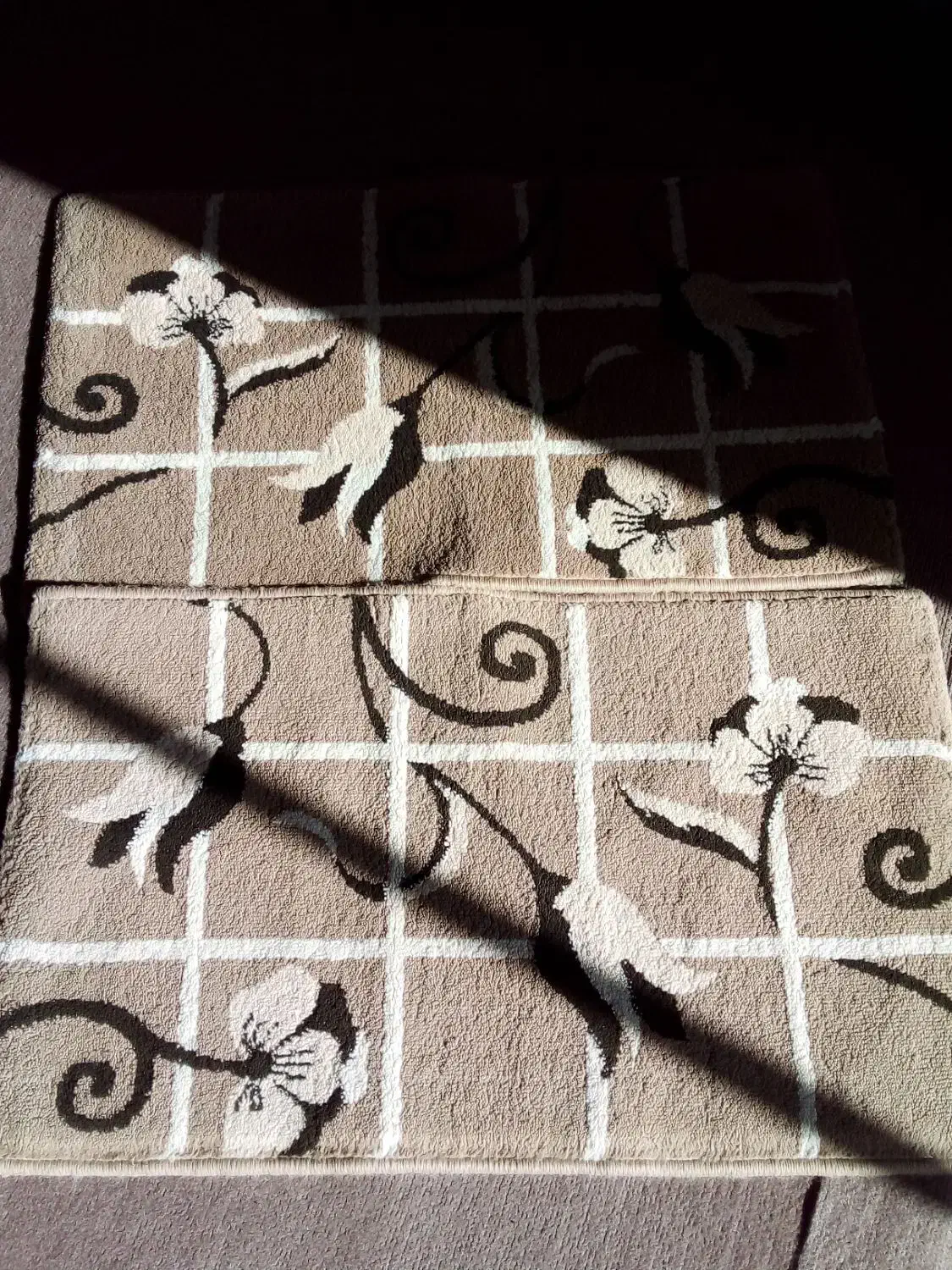 قالیچه|فرش|رشت, سیا اسطلخ|دیوار