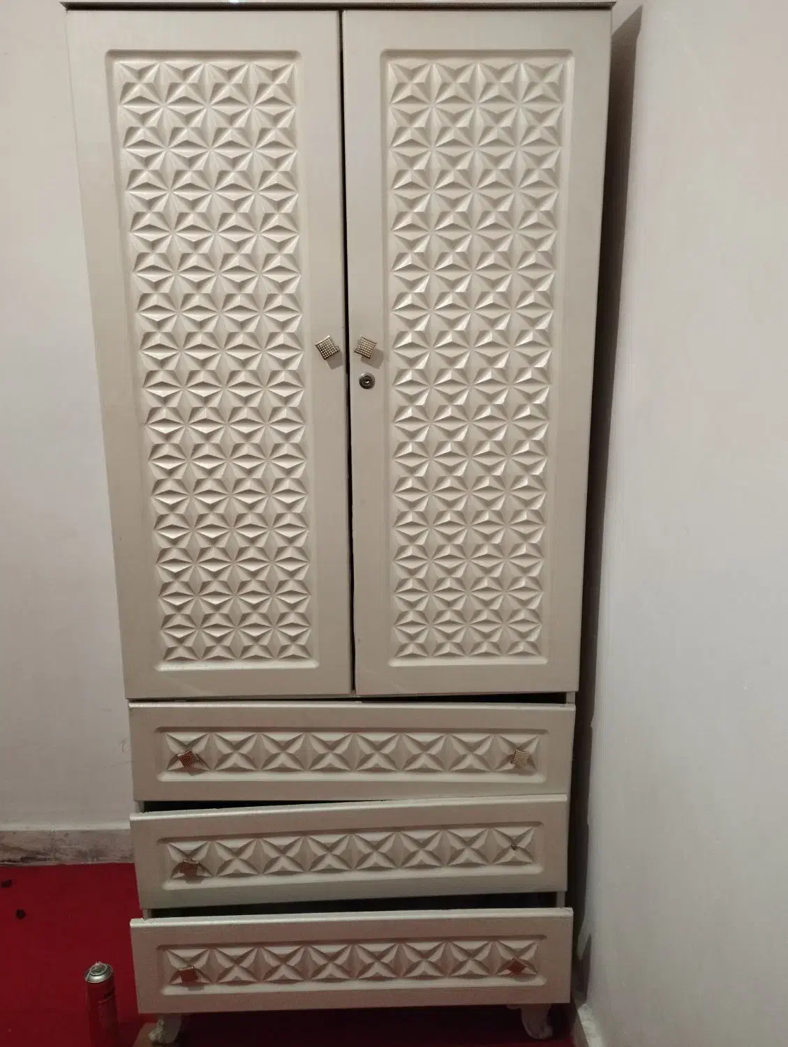 بخاطر جابجایی|جاکفشی، کمد، دراور|رباطکریم, نصیرشهر|دیوار