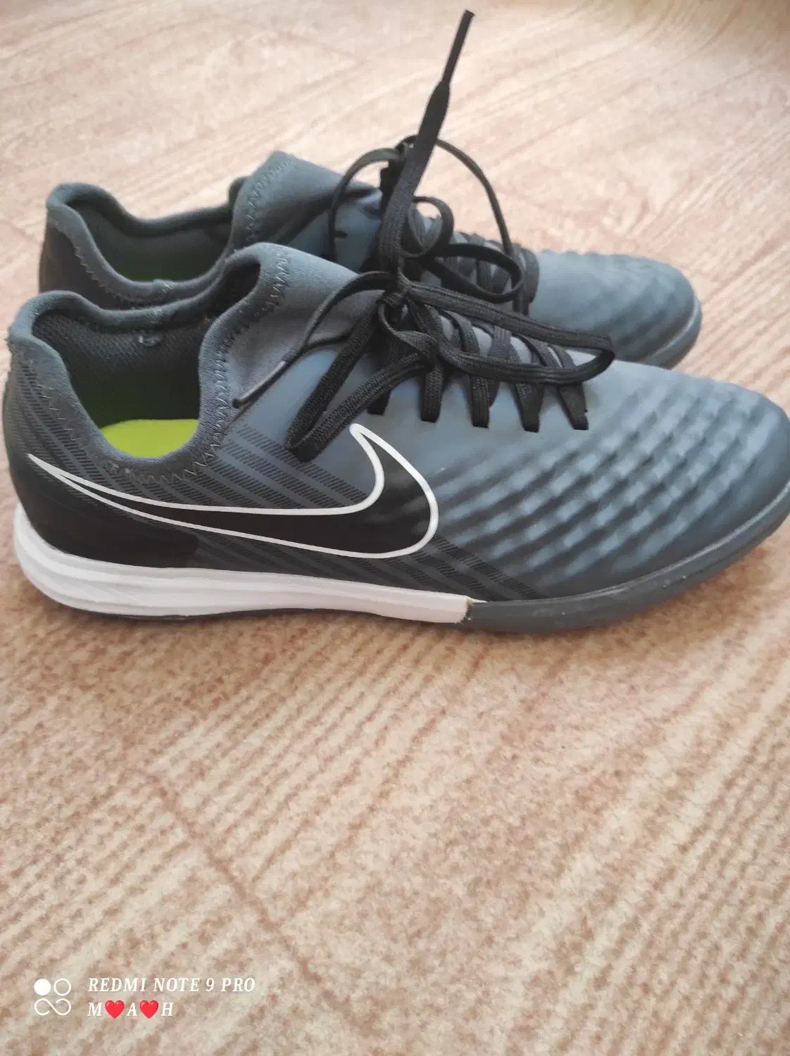 کفش فوتسال نایک مجیستا سایز ۴۱|کیف، کفش، کمربند|مرند, |دیوار