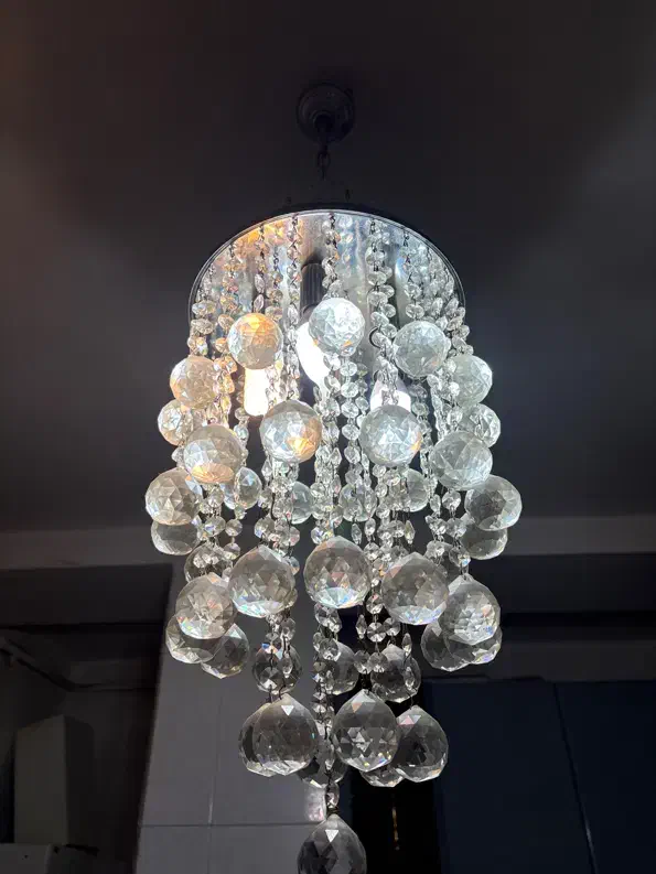 دو عدد لوستر کریستال|لوستر و چراغ آویز|گرگان, |دیوار