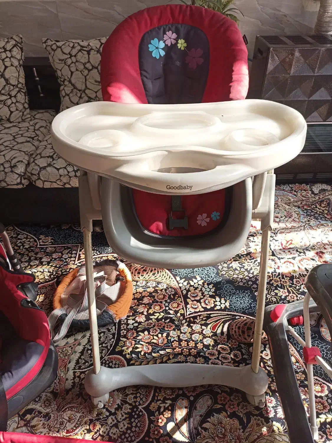 میز غذاخوری کودک|تخت و صندلی بچه|شیراز, ده پیاله|دیوار