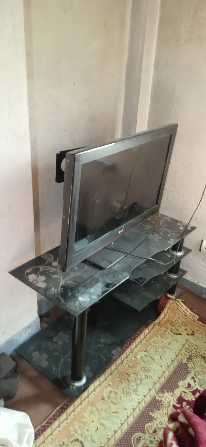 تلویزیون 32 الجی|تلویزیون و پروژکتور|گنبد کاووس, |دیوار