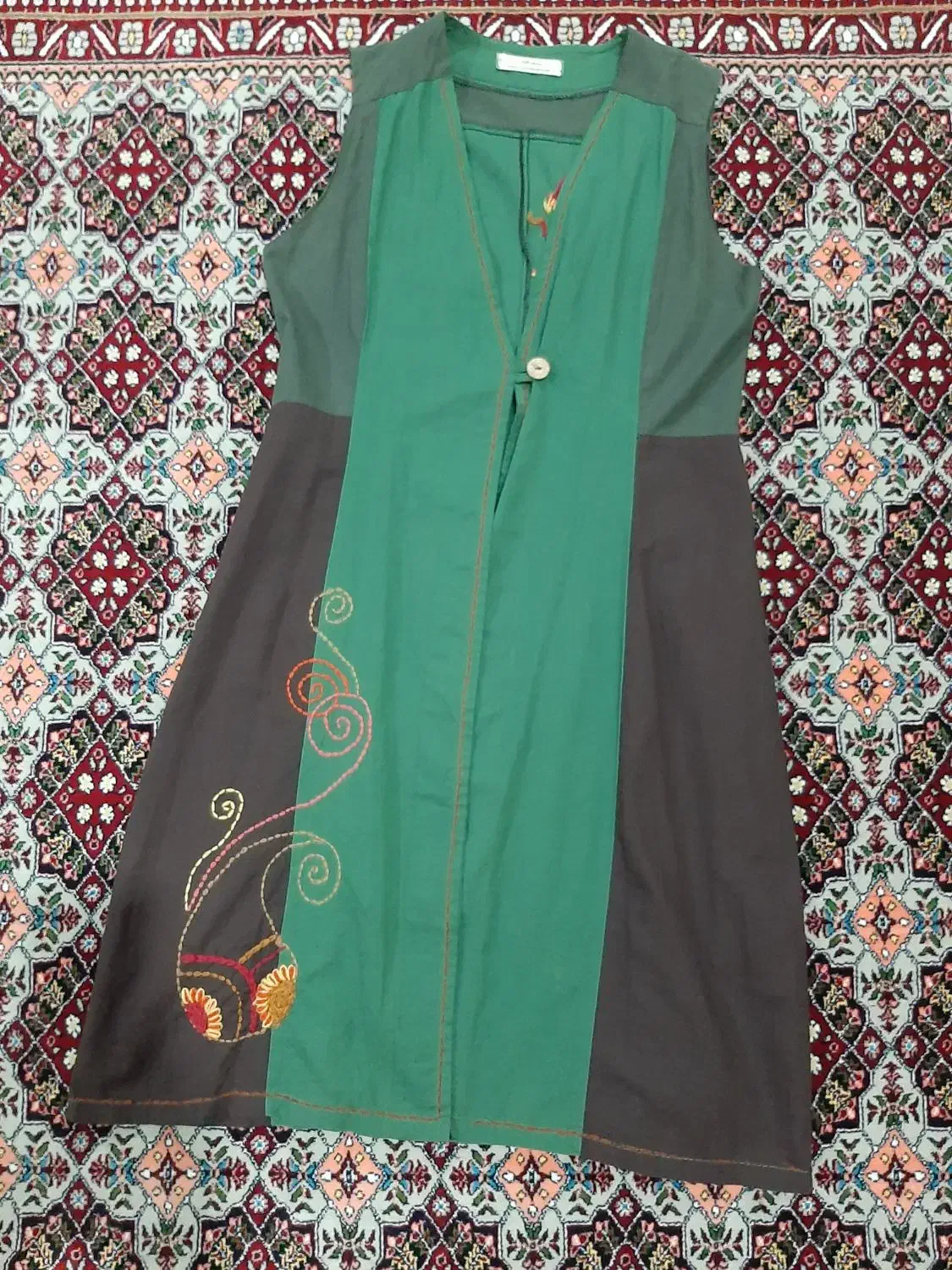 تعدادی لباس تمیز و شیک و بدون زدگی|لباس|نهاوند, |دیوار