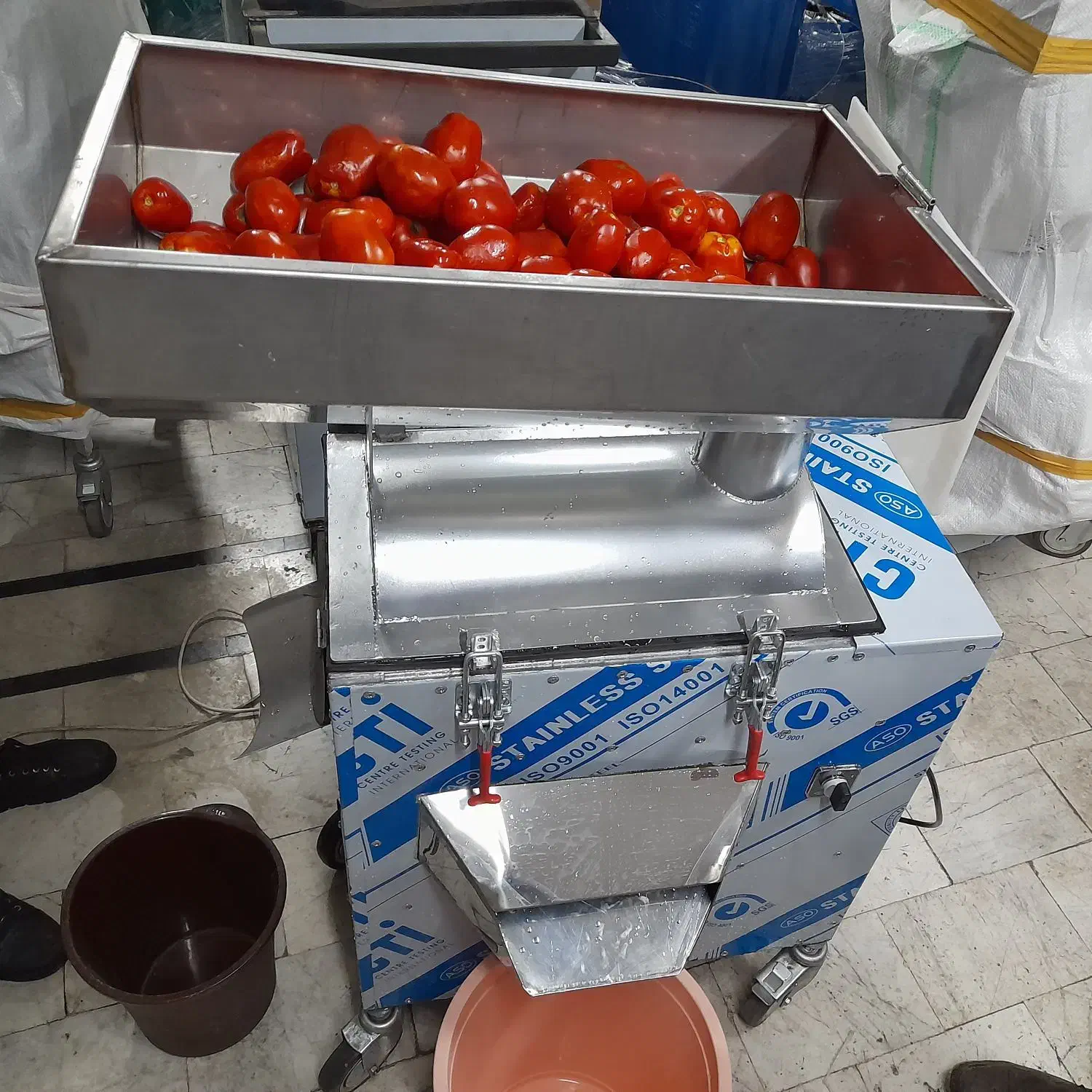 ابگیری گوجه انگور ابگوجه گیری|خدمات پیشه و مهارت|همدان, |دیوار