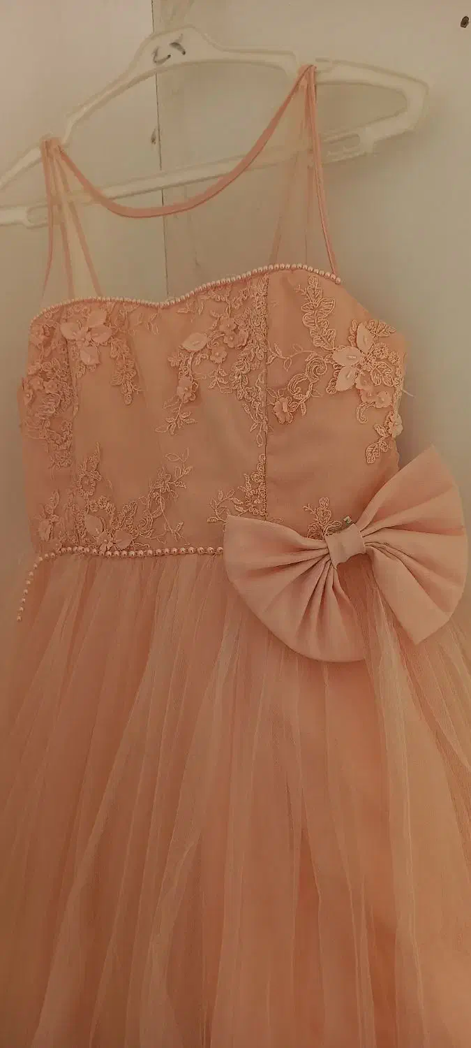 لباس عروس دخترانه صورتی نو و سالم|لباس|هشتگرد, هشتگرد قدیم|دیوار