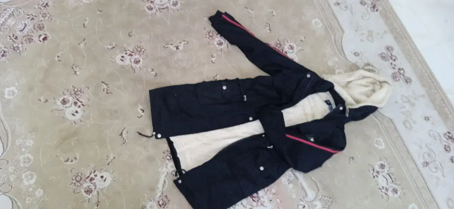 کاپشن کاملا سالم داخل خزفقط ۴۰۰|لباس|اردبیل, |دیوار