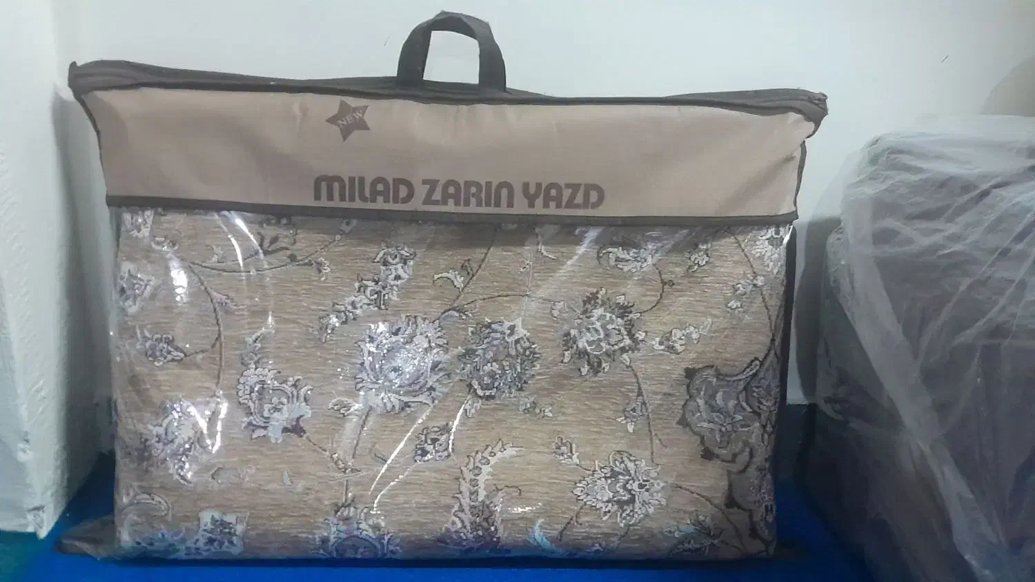 روفرشی|روفرشی|اراک, |دیوار