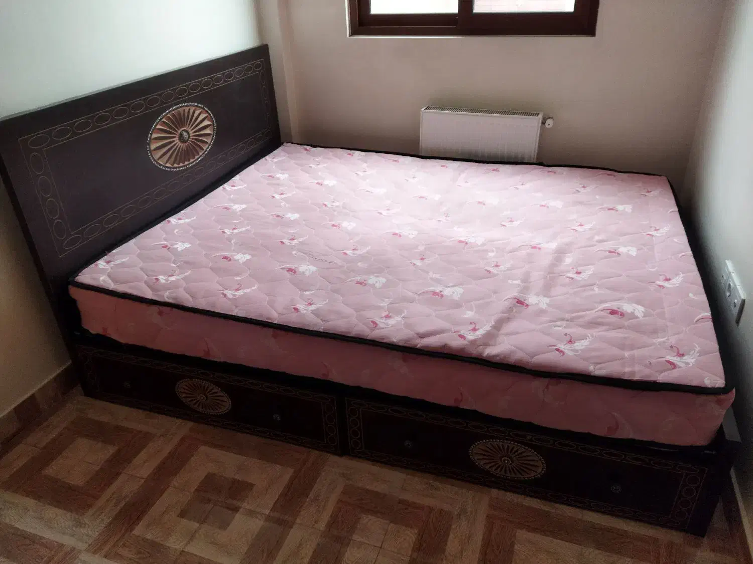 تخت|تشک تختخواب|تهران, کوثر|دیوار