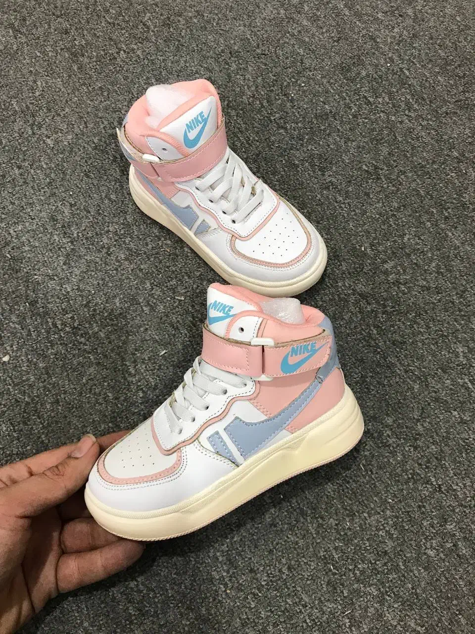 کتونی ساقدار اف خورده|کفش و لباس بچه|اسلام‌شهر, مطهری|دیوار