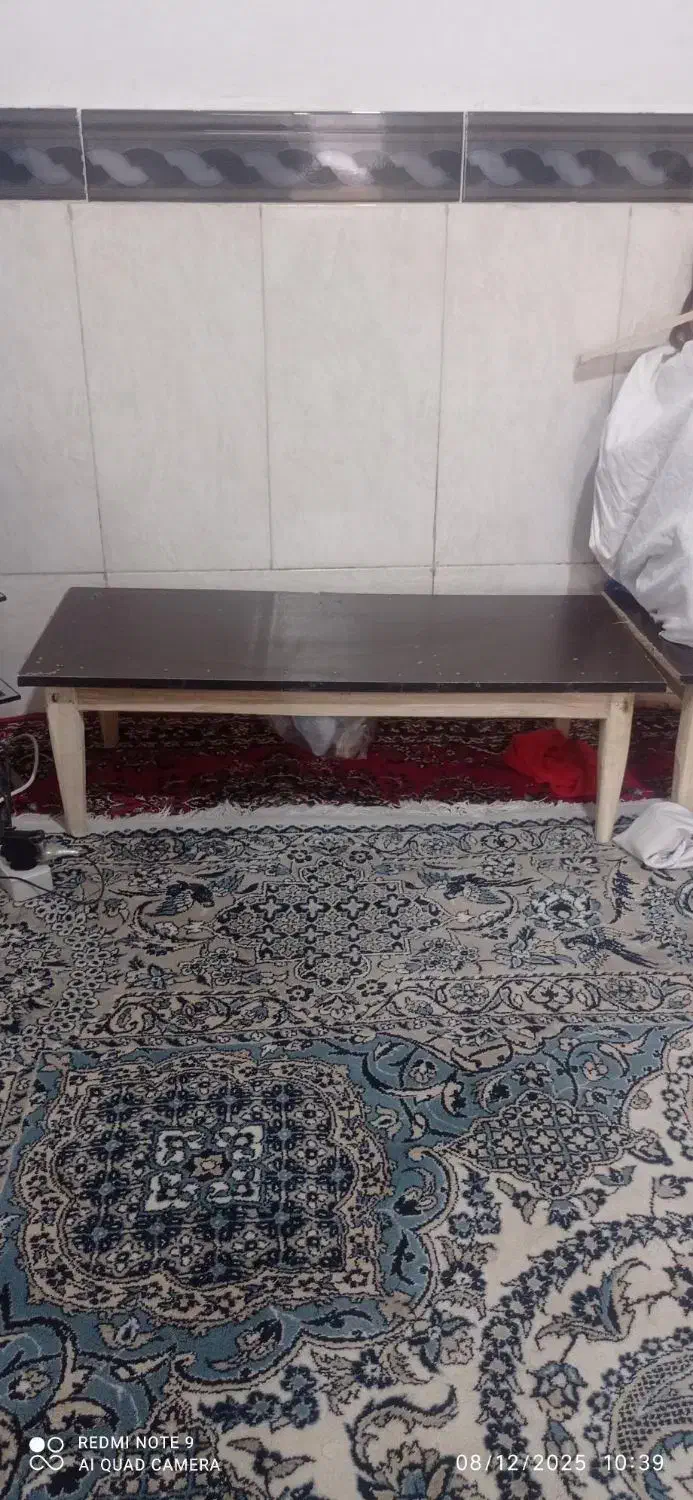 کرسی ومیز کوچک در ابعاد واندازه مختلف|بخاری، هیتر، شومینه|قیدار, |دیوار