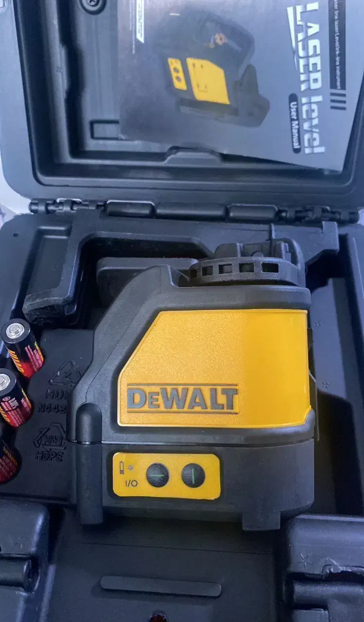 تراز لیزری دیوالت تیپ (۱) اصلی دو خط نور سبز|ابزارآلات|تهران, حسن‌آباد|دیوار