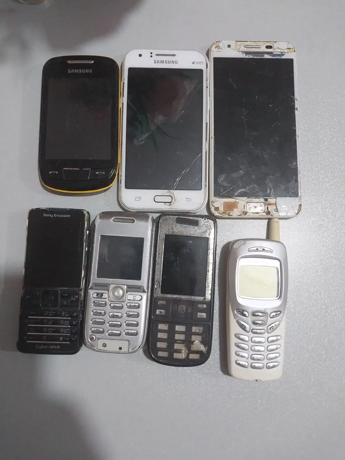 گوشی قدمیمی|موبایل|ضیاء آباد, |دیوار