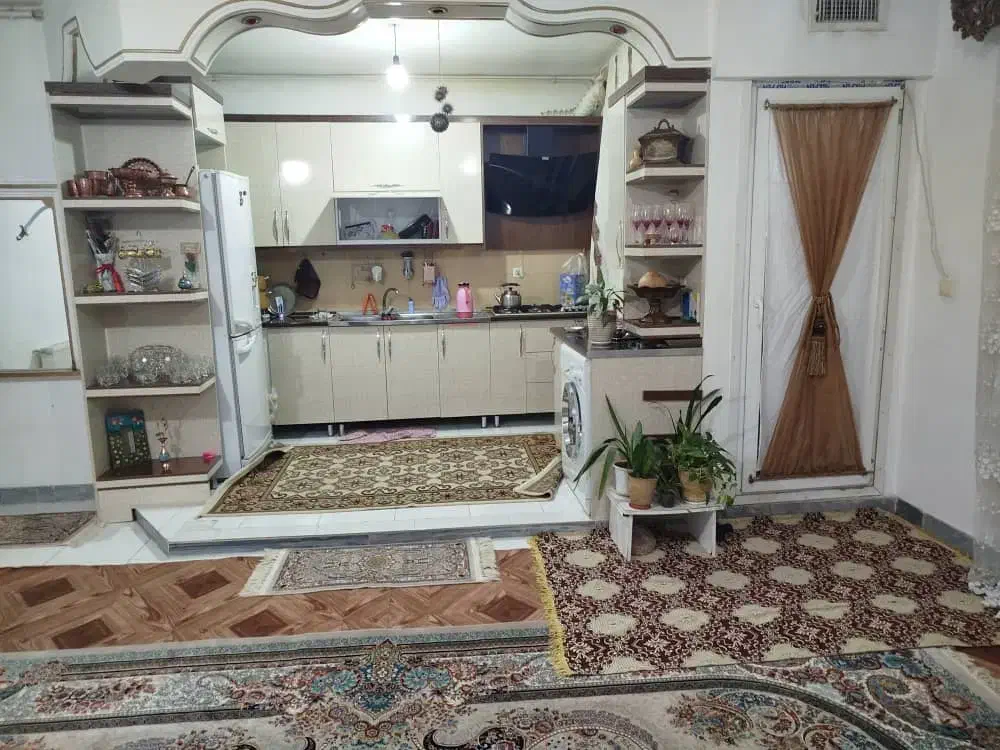 فروش آپارتمان سند دار قابل دریافت وام ۱۸۰ واحدی|فروش آپارتمان|مهاجران, |دیوار