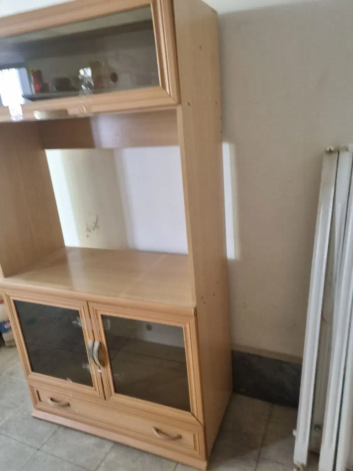 کتابخانه یا میز|کتابخانه، شلف، قفسه‌های دیواری|قم, چهل درخت‎|دیوار