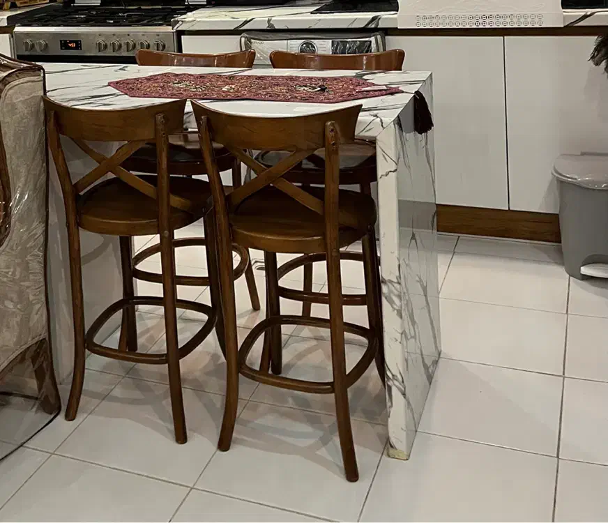 صندلی چوبی|میز و صندلی غذاخوری|اصفهان, شهشهان|دیوار