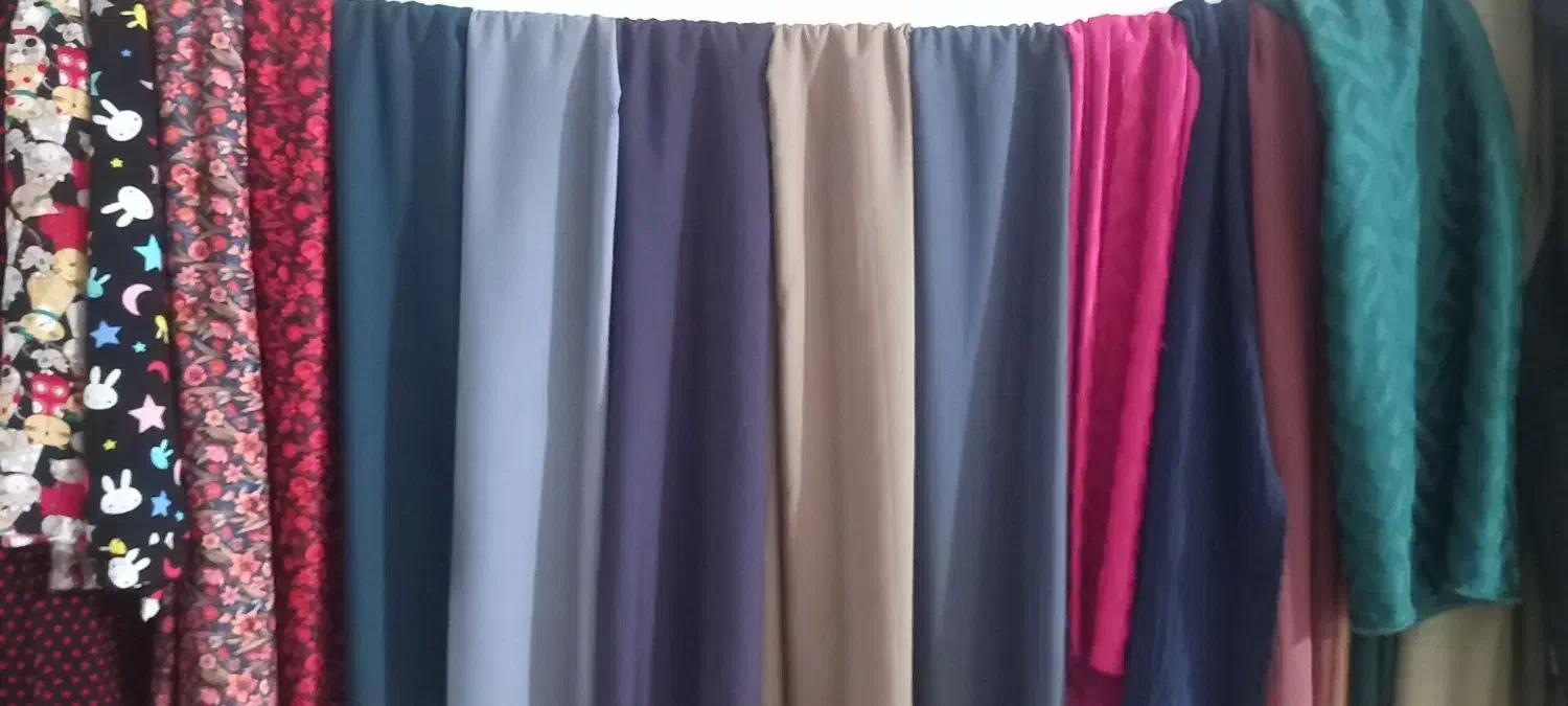 چنتا پارچه مونده به قیمت مناسب میفروشم|لباس|چوبر, |دیوار