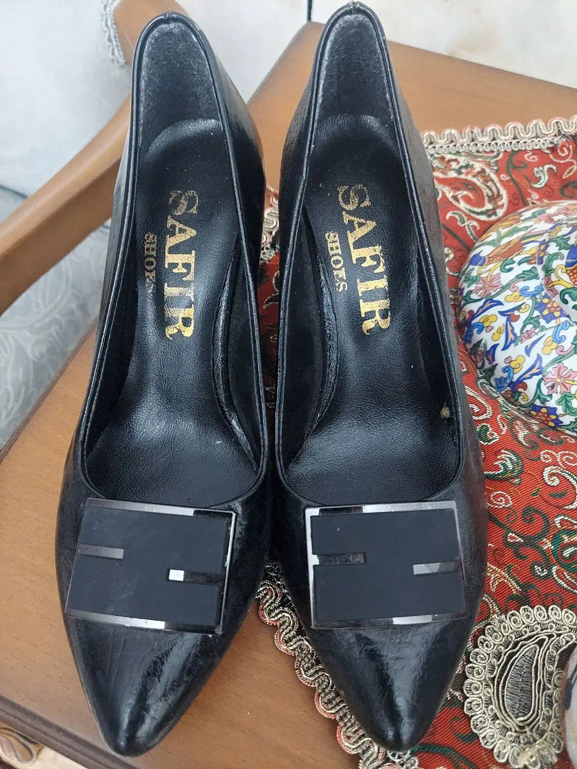 کفش مجلسی|کیف، کفش، کمربند|سمنان, |دیوار