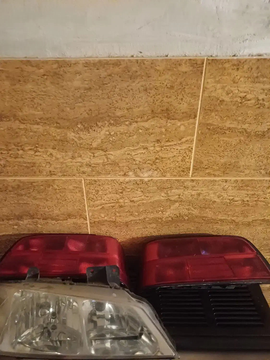 چراغ سالم|قطعات یدکی و لوازم جانبی|رشت, ولکس|دیوار