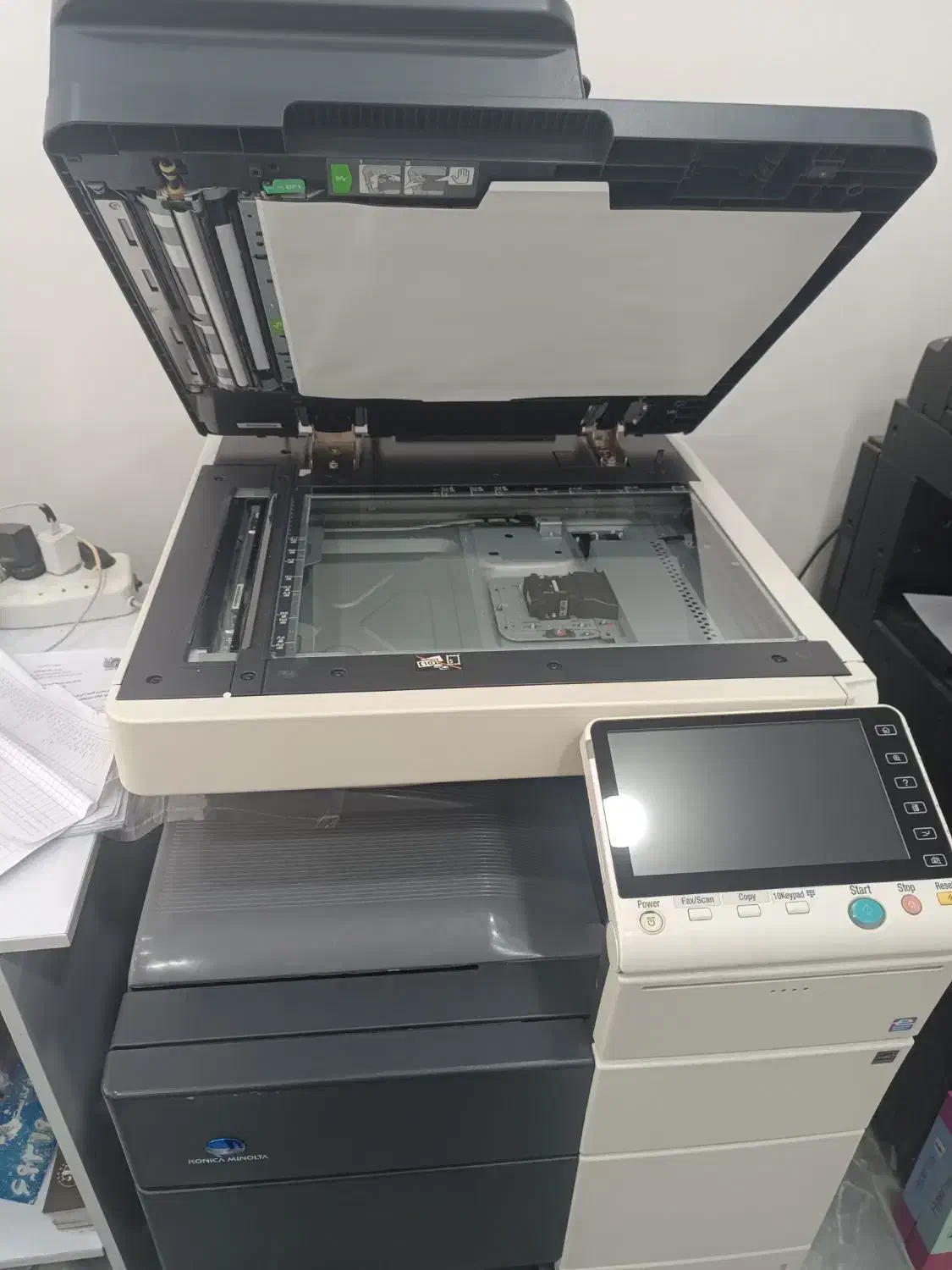 دستگاه رنگیکونیکا 654|پرینتر، اسکنر، کپی، فکس|ایلام, |دیوار