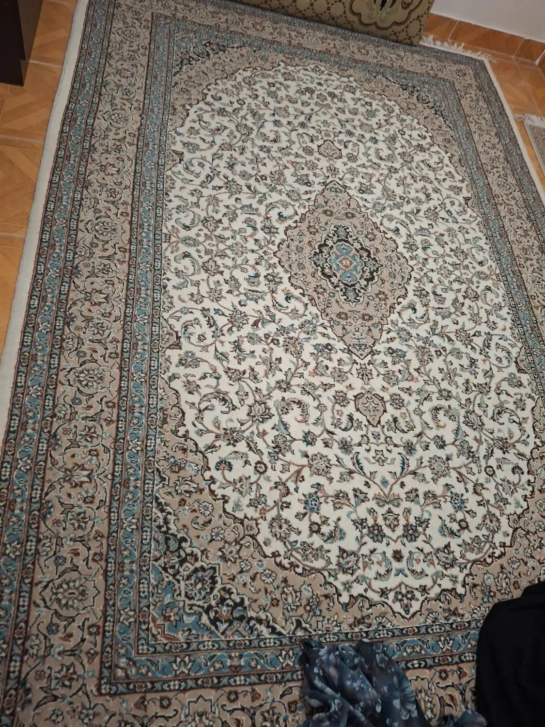 فرش و قالیچه و پادری|فرش|قدس, شهر‌قدس|دیوار