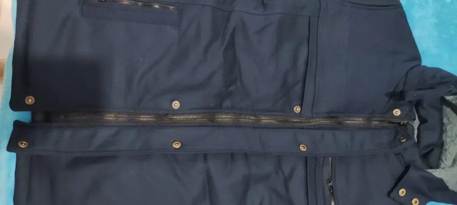 کاپشن نو|لباس|شاهینشهر, فدک|دیوار