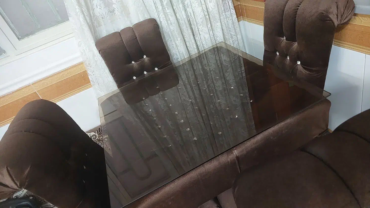 میز غذاخوری تمیز و بدون استفاده|میز و صندلی غذاخوری|قم, عمار یاسر|دیوار