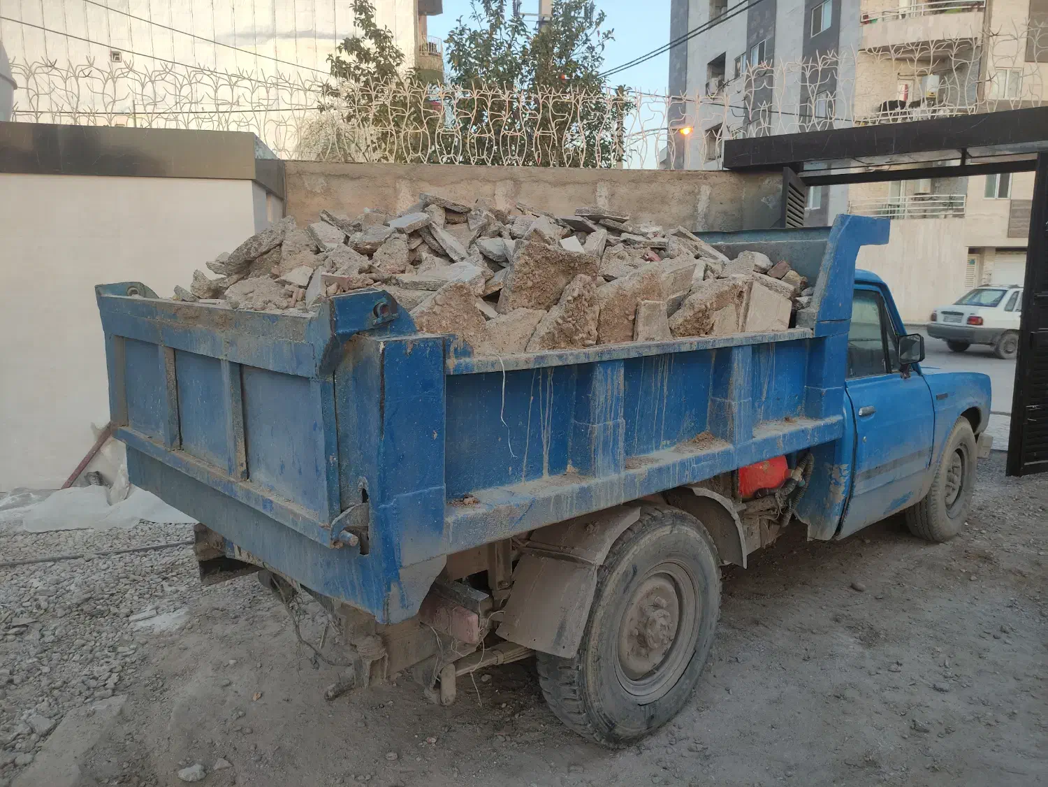 حمل شن وماسه نخاله ساختمانی|خدمات حمل و نقل|گنبد کاووس, |دیوار