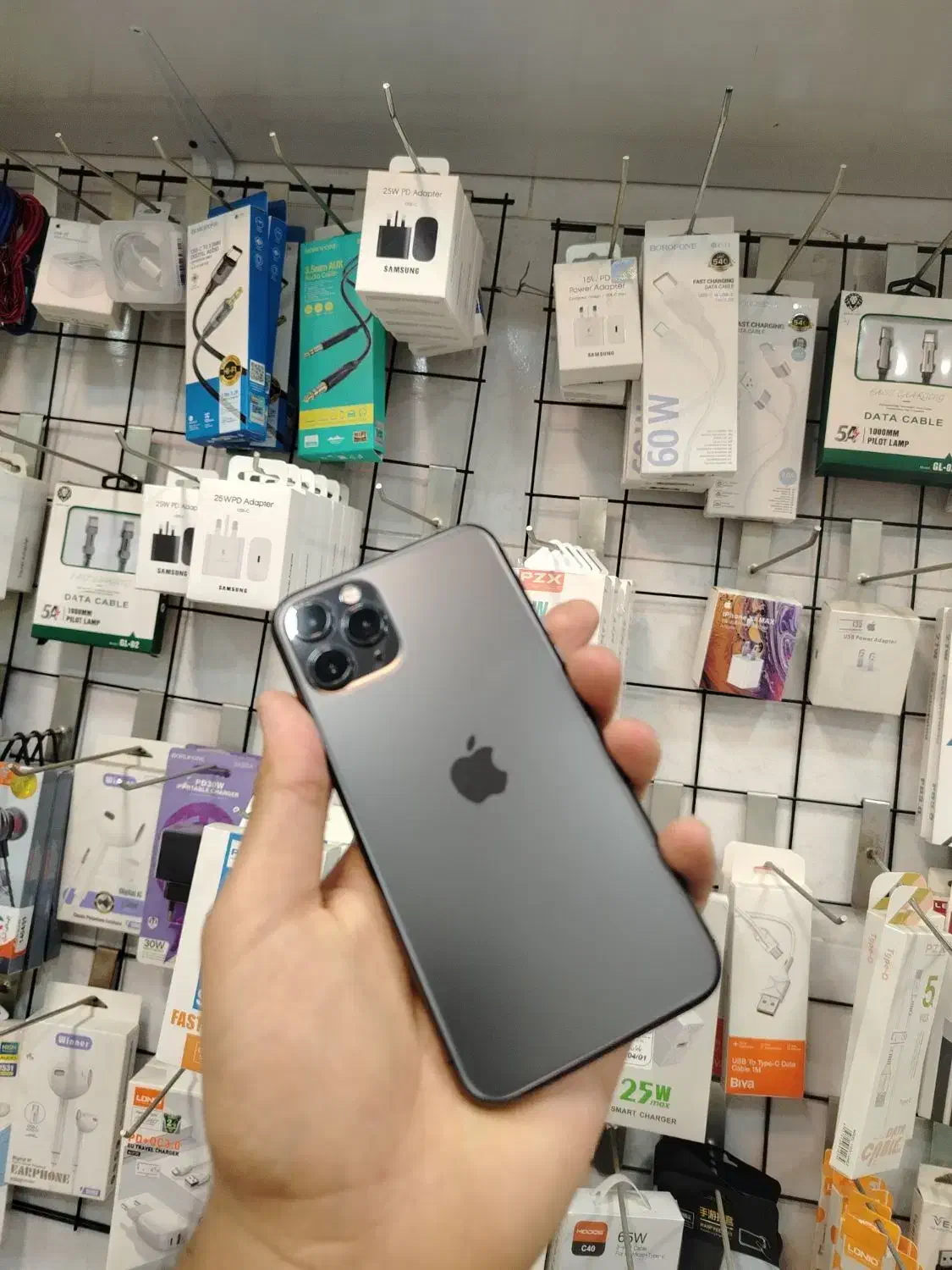 IPhone 11pro|موبایل|قم, نیروگاه|دیوار