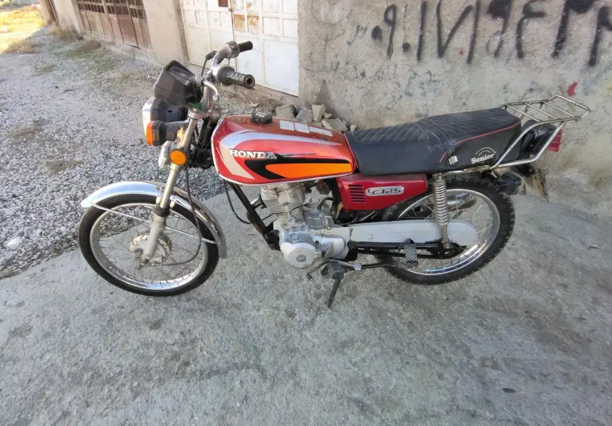 موتور سیکلت مدارک کامل ۸۸ ۸۶ ۹۱ ۹۴|موتورسیکلت|شیراز, داریون|دیوار