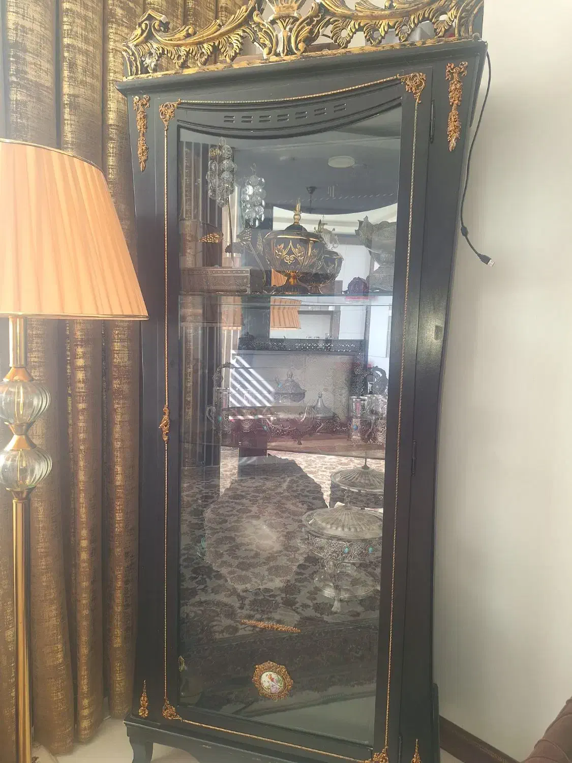 بوفه|بوفه، ویترین، کنسول|قائن, |دیوار