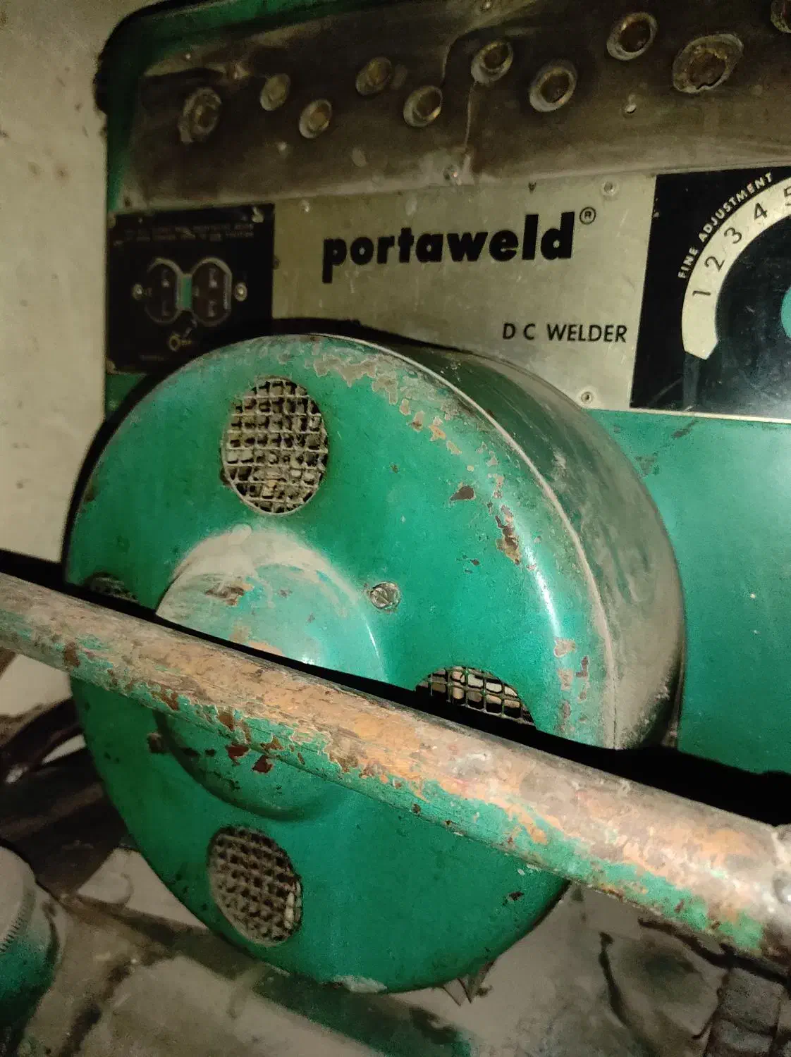 جوشکاری و برشکاری با هوابرش|خدمات پیشه و مهارت|همدان, |دیوار